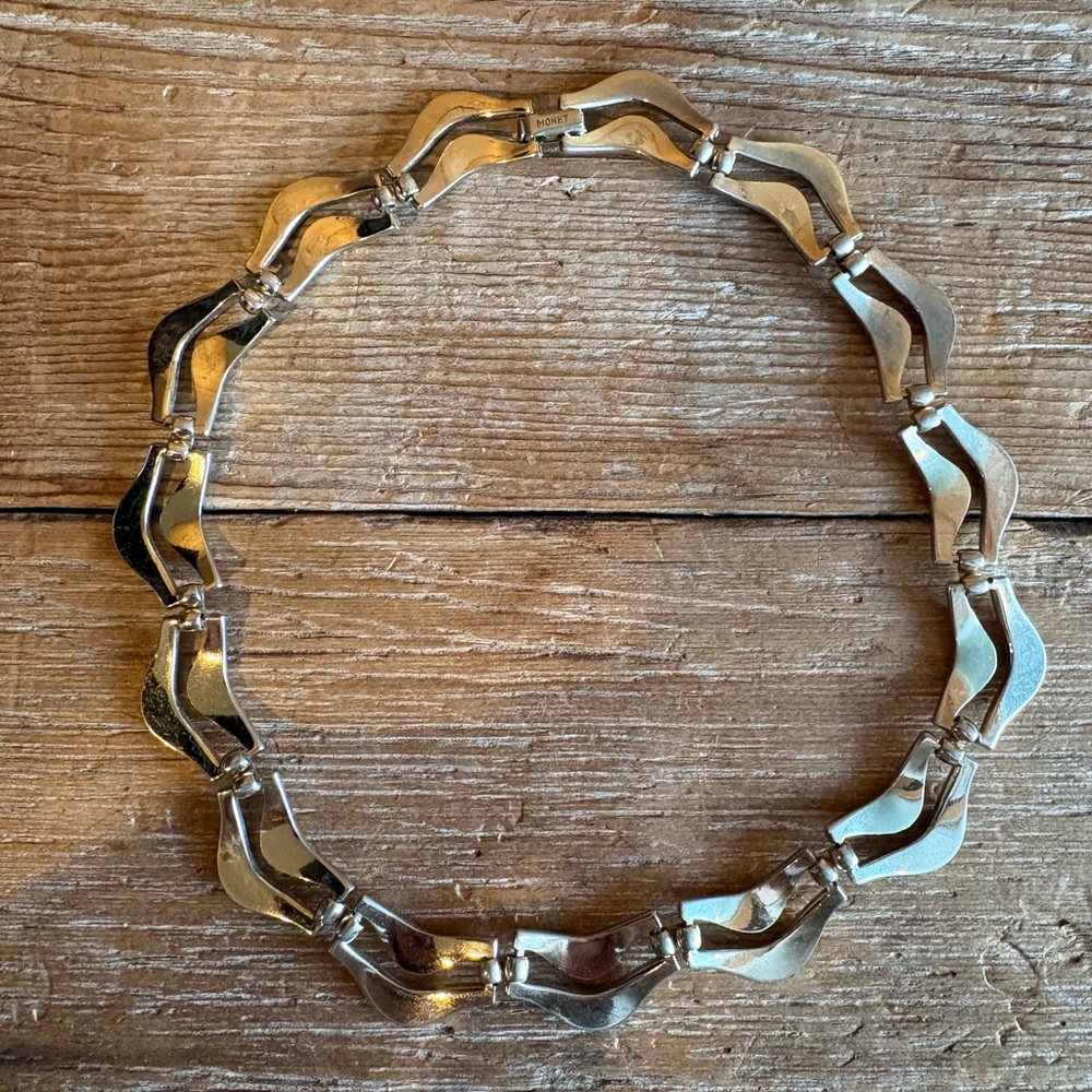 Vintage Monet Gold-tone Sculpted Wave Link Necklace - Picture 4 of 9
